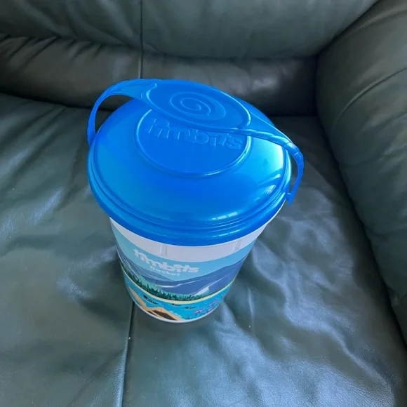 Tim Hortons Summer Bucket Timbits - Picture 3 of 3